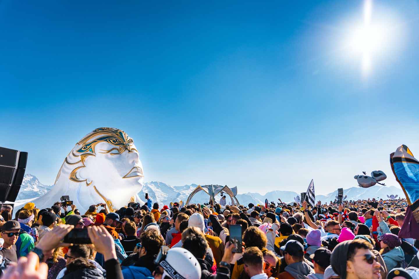 event fotograaf tomorrowland winter 2022 festival crystal garden